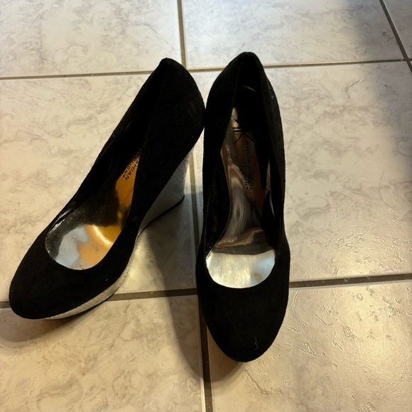 Kardiashian Kollection black wedge heels - Picture 3 of 5